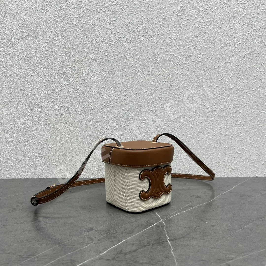 셀린느 박스트리옴프 린넨 브라운 버킷백 상세 이미지 2