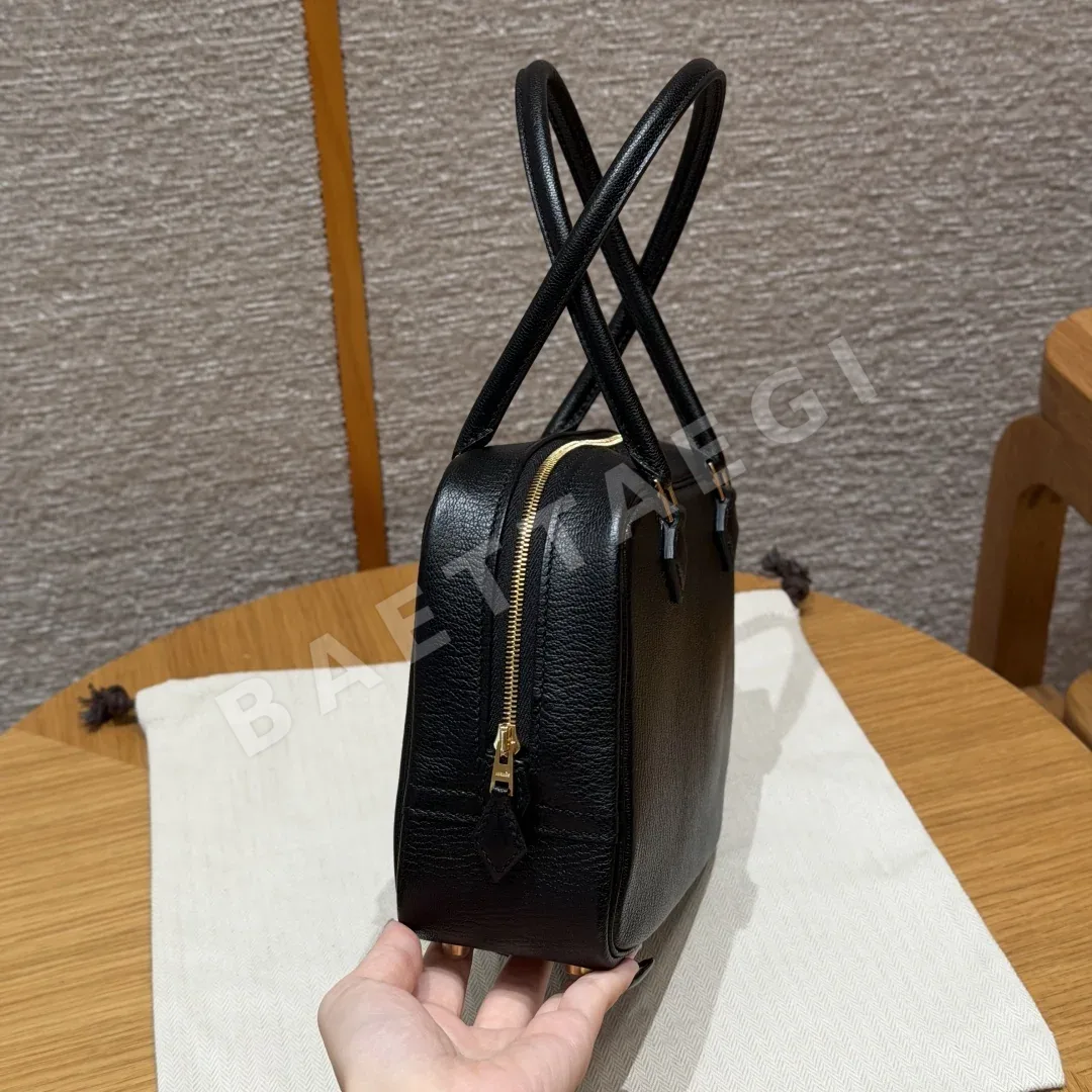 에르메스 미니 페더 가방 상세 이미지 2