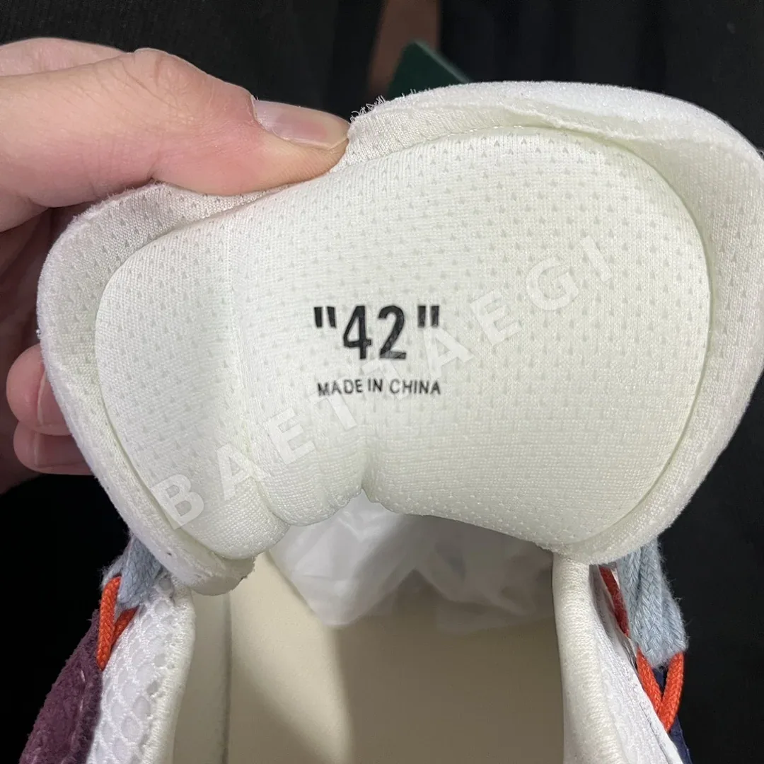 오프화이트 오디세이 화이트 브라운 블루 202304 Off White Odsy 상세 이미지 4