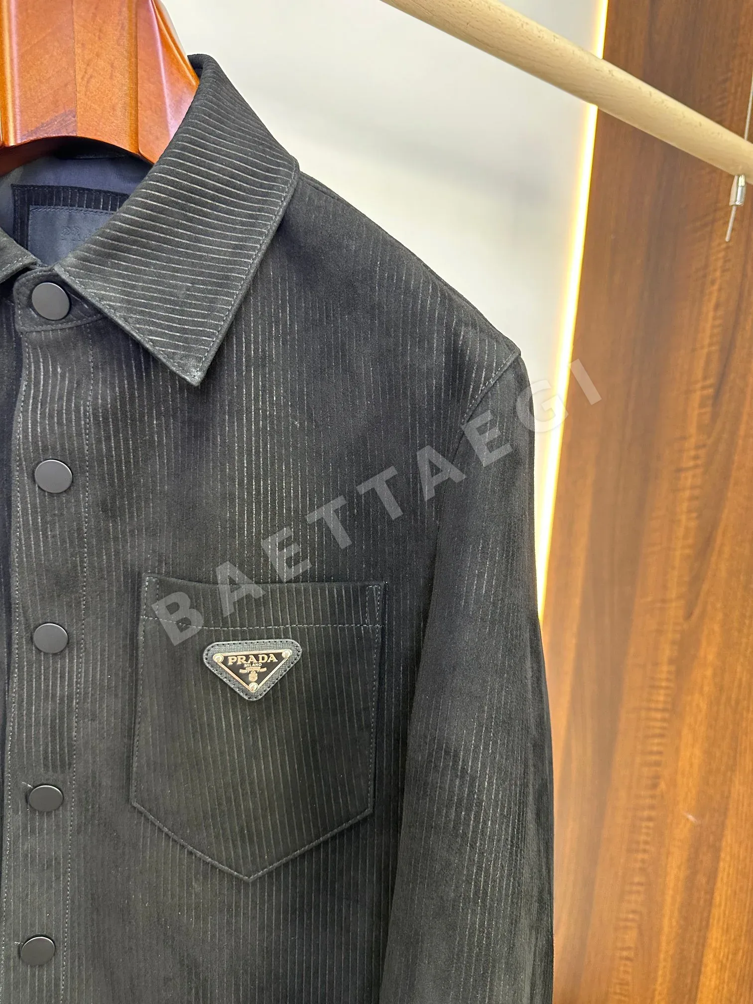 프라다 스웨이드 램스킨 남성 자켓 상세 이미지 4