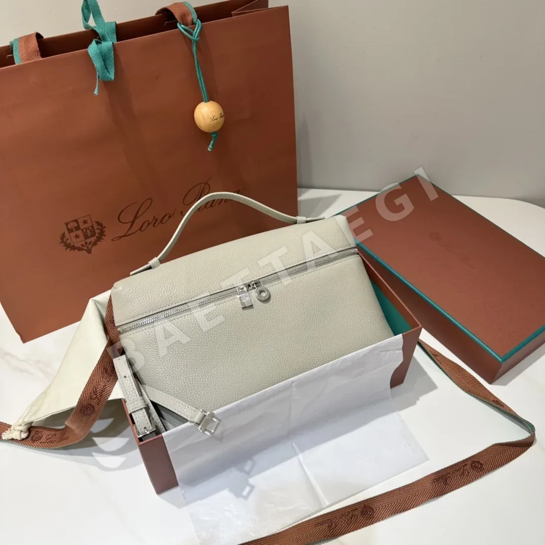 로로피아나 L27 펄 그레이 핸드백 191386