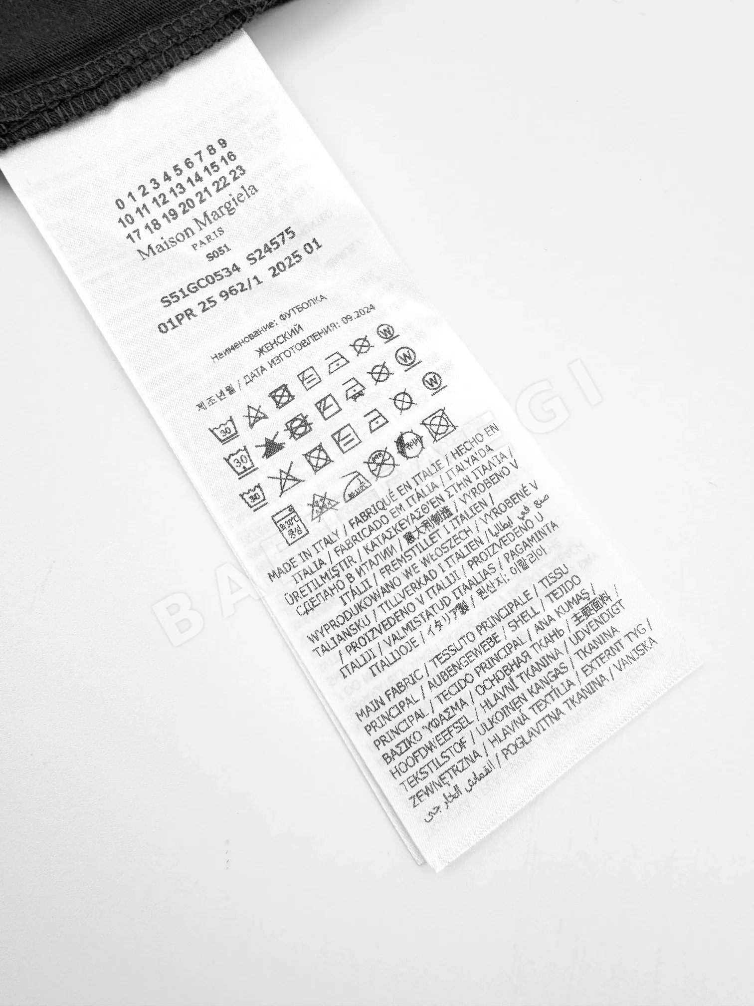 마르지엘라 데미지 가공 디지털 프린트 남성 반팔 티셔츠 상세 이미지 9