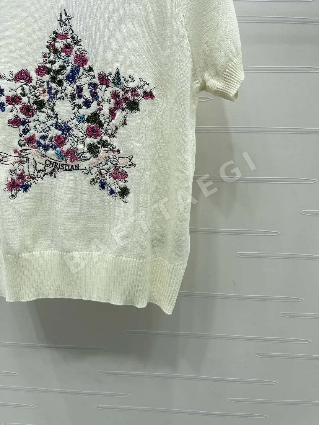 디올 펜타그램 자수 라운드넥 울 니트 반팔 탑 상세 이미지 6