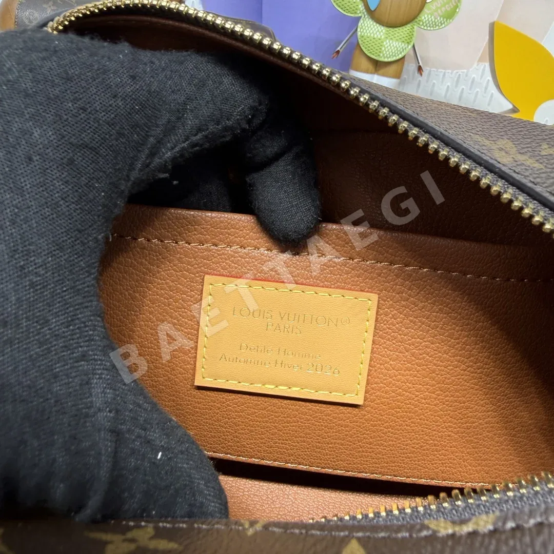 루이비통 모노그램 락커 도프키트 카고 가방 상세 이미지 8