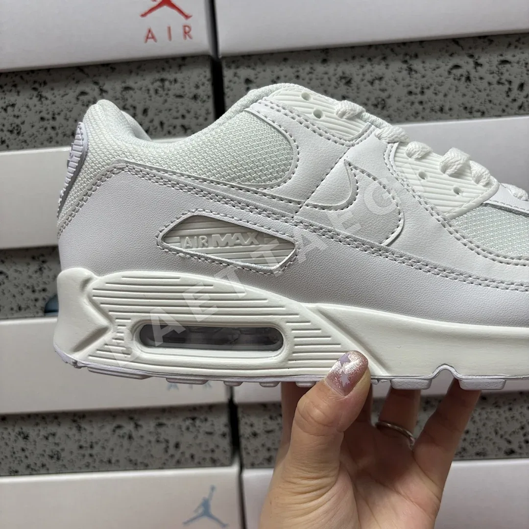 나이키 [XY] 에어 맥스 90 CN8490-100 201053 Nike Air Max 90 Recraft Triple White 상세 이미지 3
