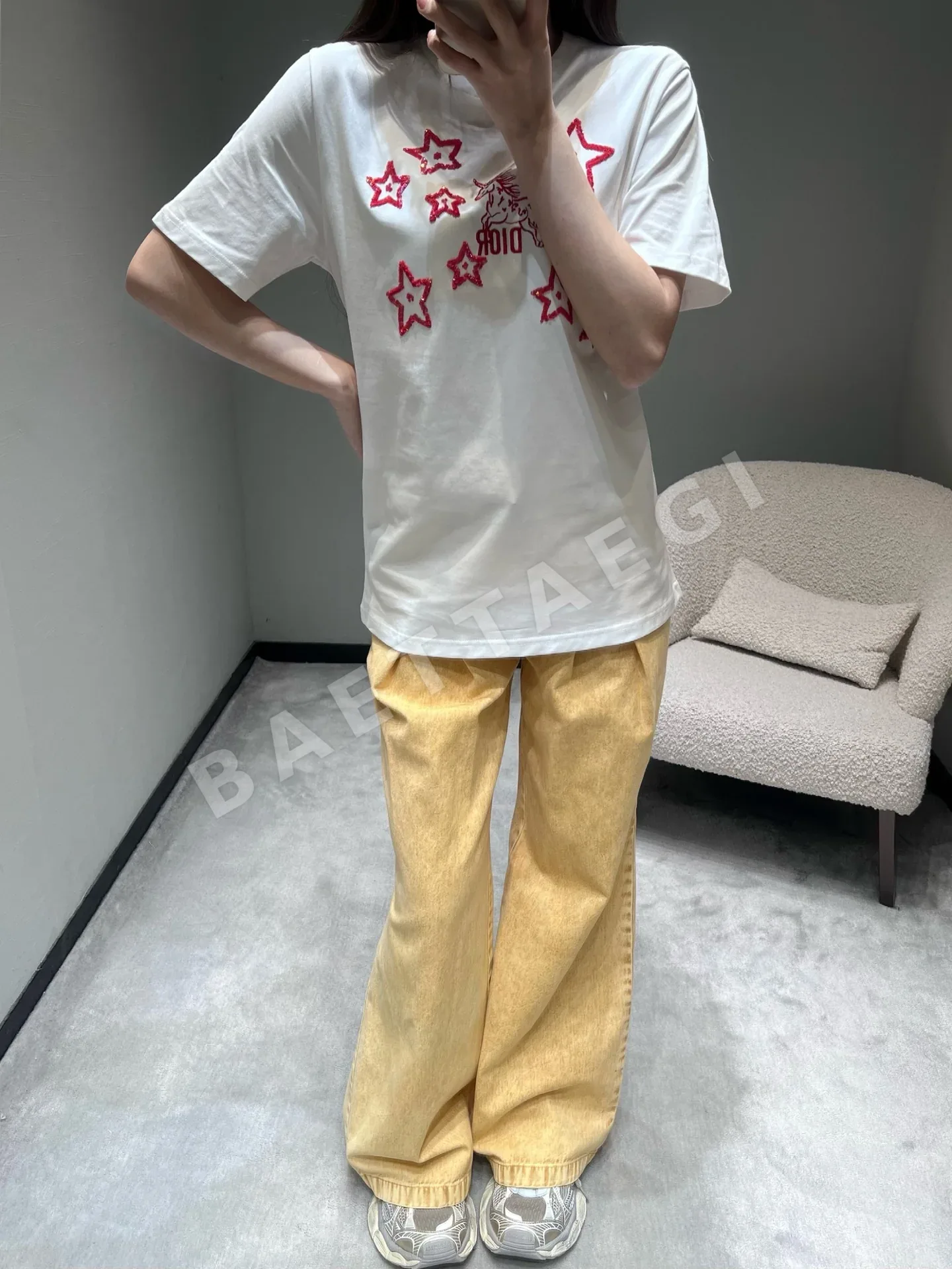 디올 별과 유니콘 자수 여성 반팔 티셔츠 상세 이미지 2