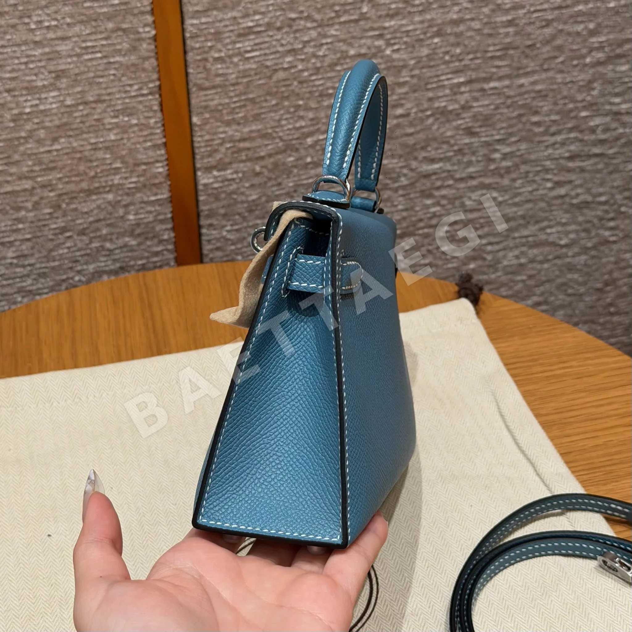 에르메스 미니 켈리 2 19 블루 실버 하드웨어 상세 이미지 12