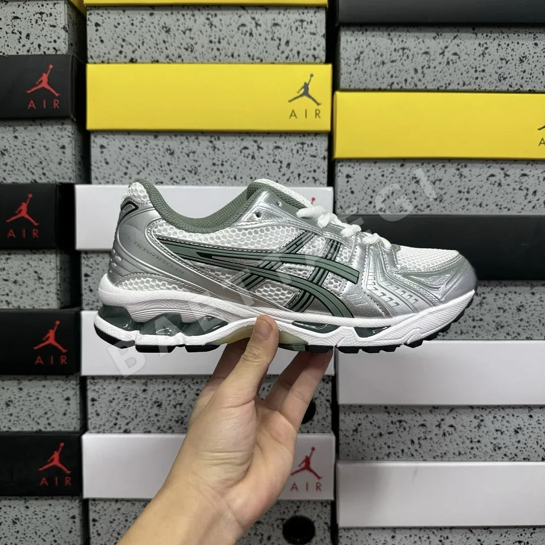 아식스 [LZ] 젤 카야노 14 1201A019-107 200598 Asics Gel-Kayano 14 White Pure Silver 상세 이미지 2