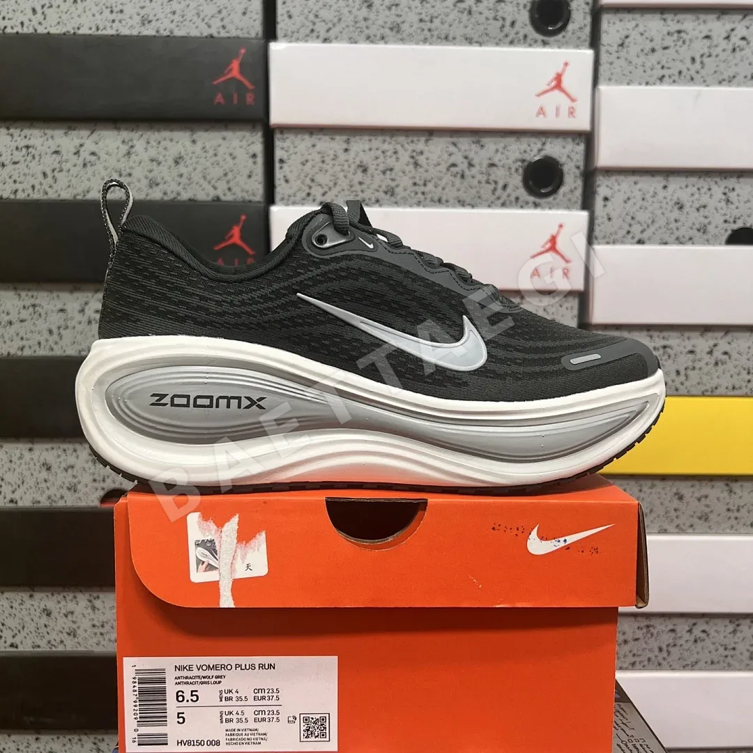 나이키 [XY] 보메로 플러스 HV8150-008 201267 Nike Vomero Plus Anthracite White Wolf Grey