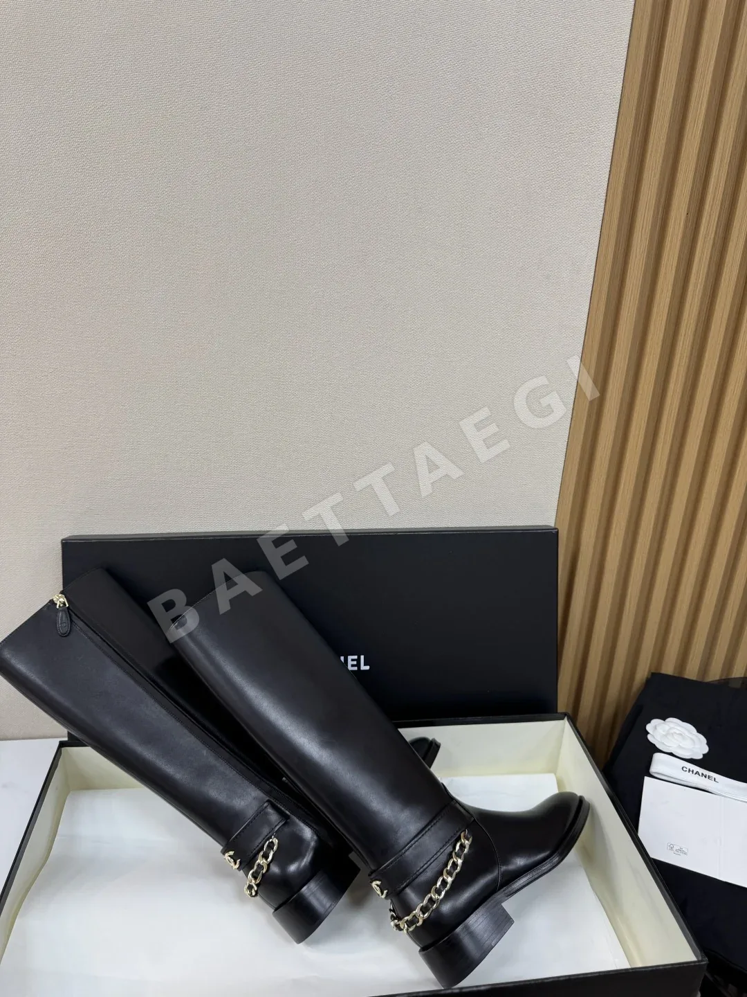 샤넬 체인 장식 라이딩 부츠 상세 이미지 8
