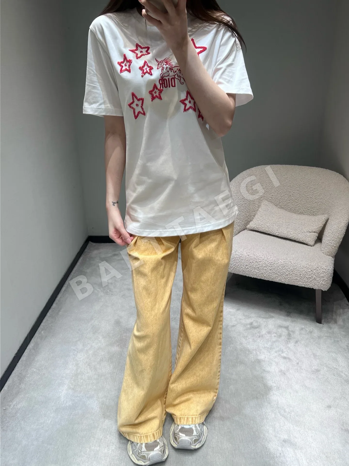 디올 별과 유니콘 자수 여성 반팔 티셔츠 상세 이미지 8
