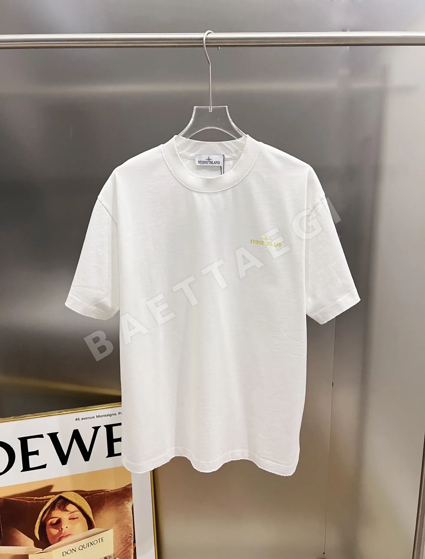 스톤아일랜드 여성 데미지 가공 반팔 티셔츠 상세 이미지 2