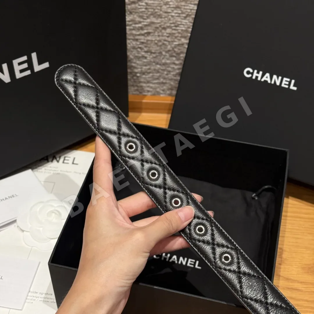 샤넬 더블 C 메탈 로고 램스킨 벨트 상세 이미지 7
