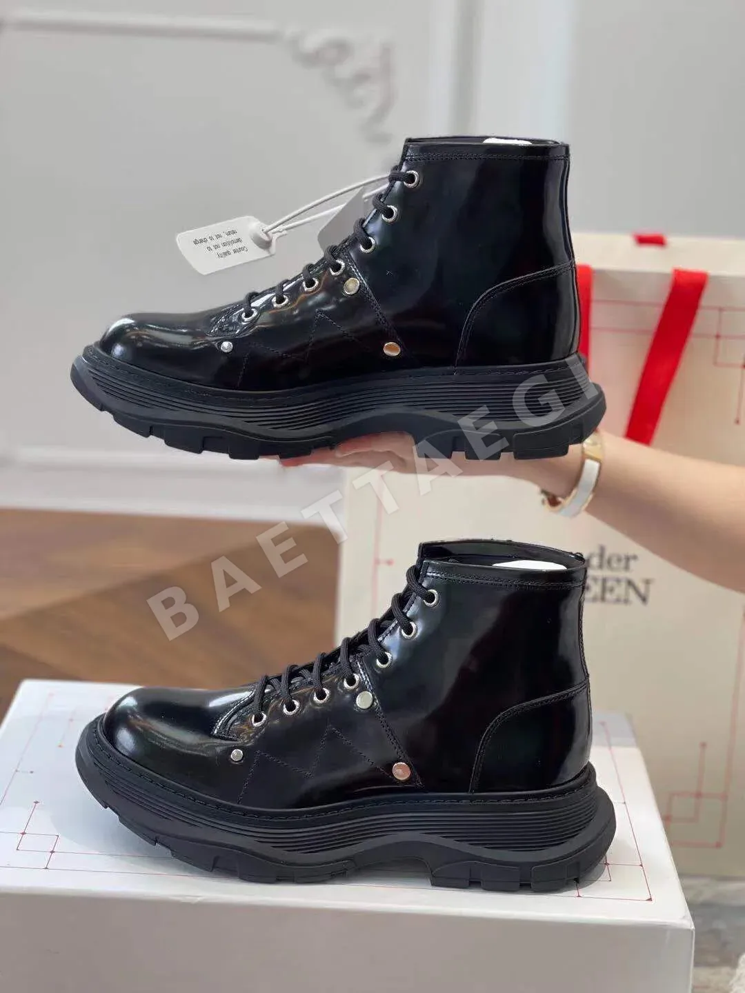 알렉산더맥퀸 앵클 부츠 상세 이미지 2