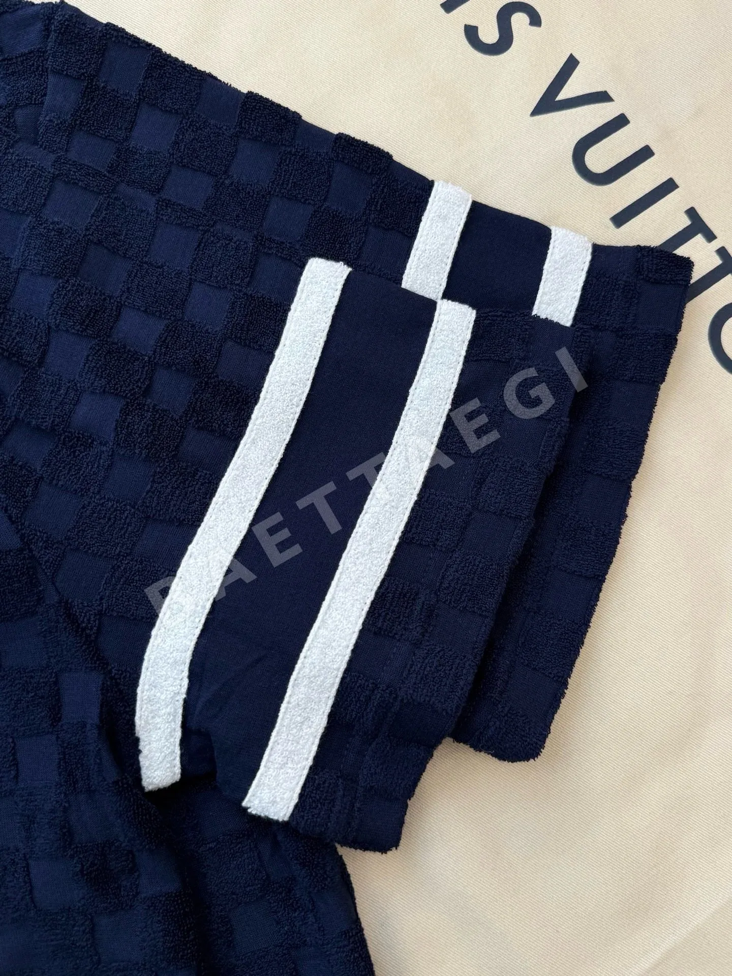 루이비통 LV 체크 테리 자카드 반팔 티셔츠 상세 이미지 7