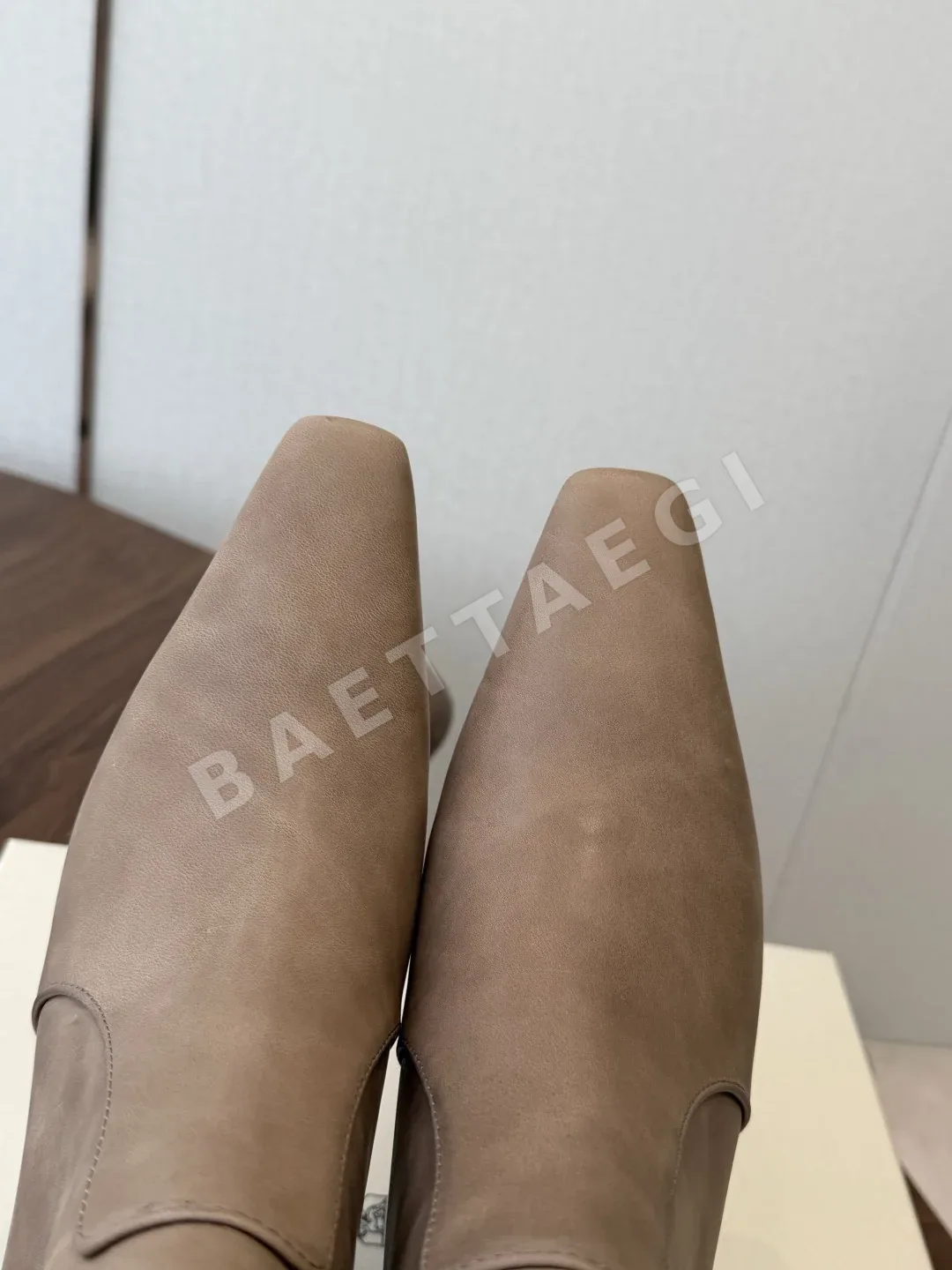 브루넬로쿠치넬리 스틸레토 힐 미드카프 부츠 상세 이미지 6