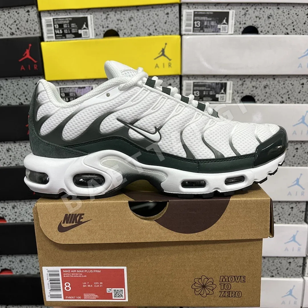 나이키 [DF] 에어 맥스 플러스 블랙 그린 FV6057-100 201066 Nike Air Max Plus