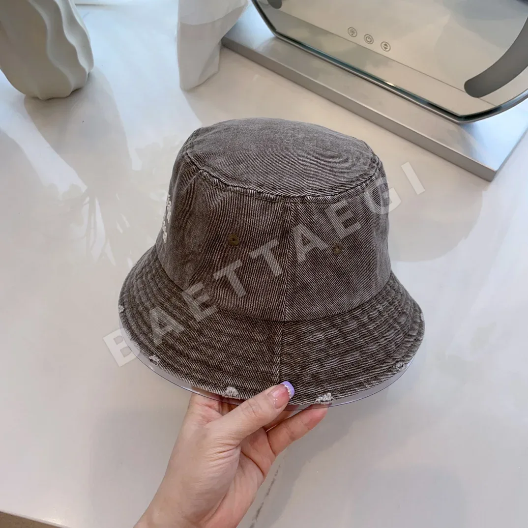 발렌시아가 워시드 데님 버킷 햇 상세 이미지 4