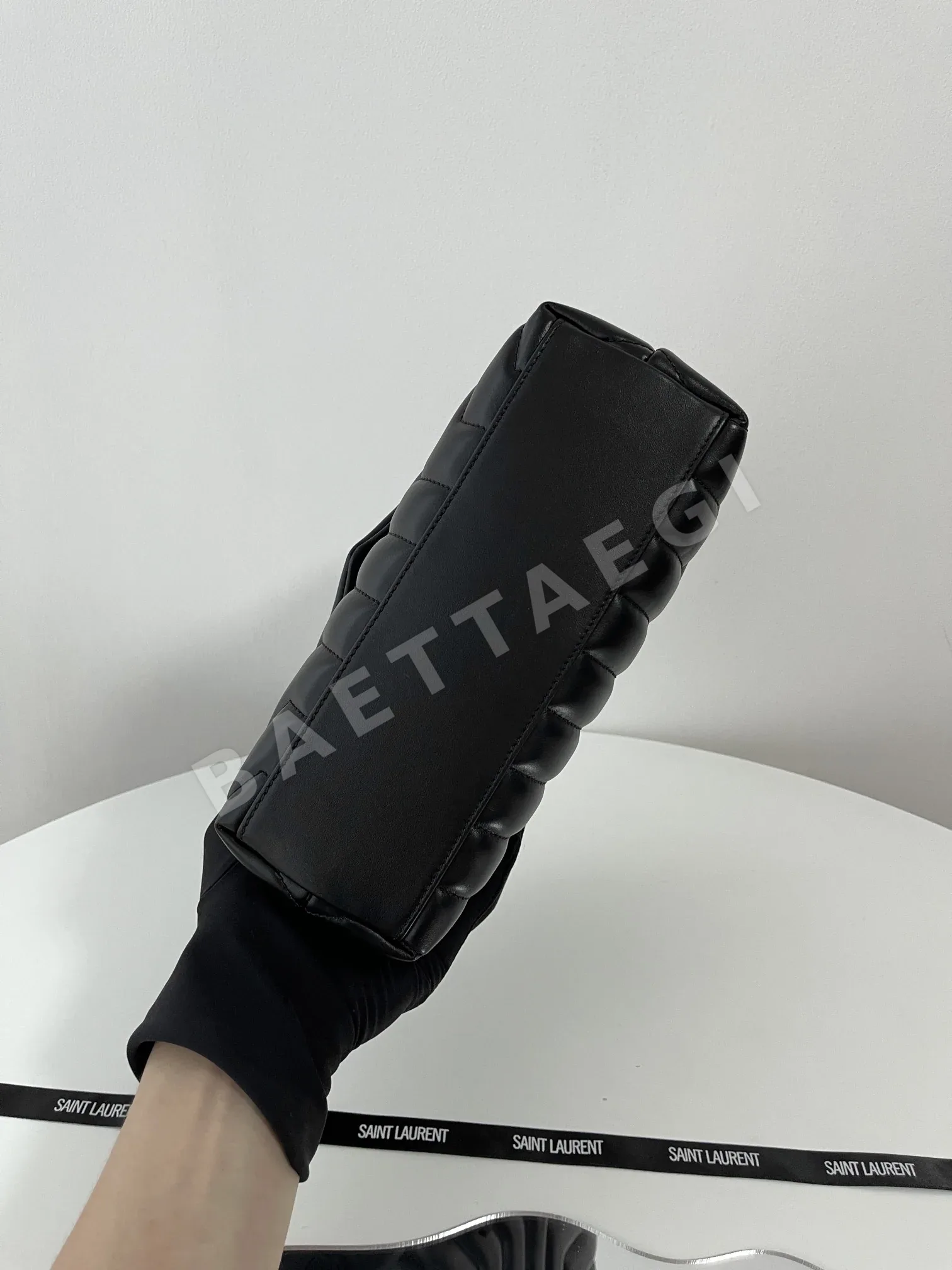 생로랑 루루 Y 라인 퀼팅 가방 상세 이미지 5