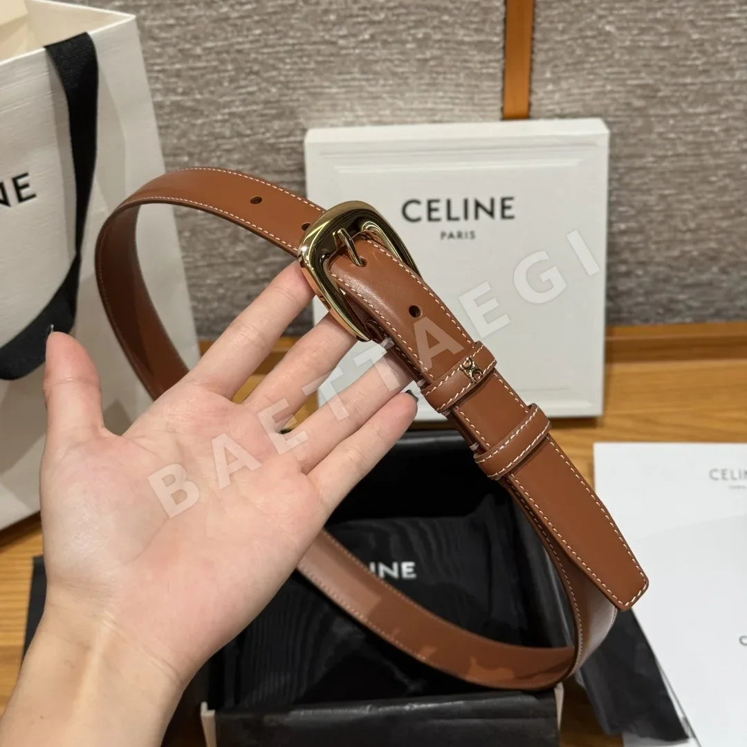 셀린느 부드러운 소가죽 여성용 벨트 상세 이미지 3