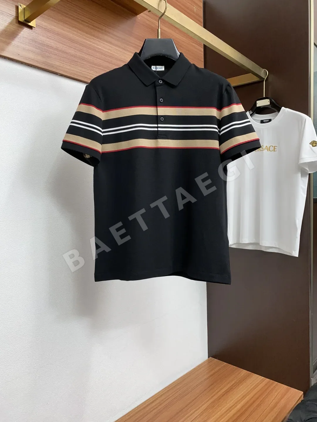 버버리 남성 라펠 반팔 폴로셔츠 151375