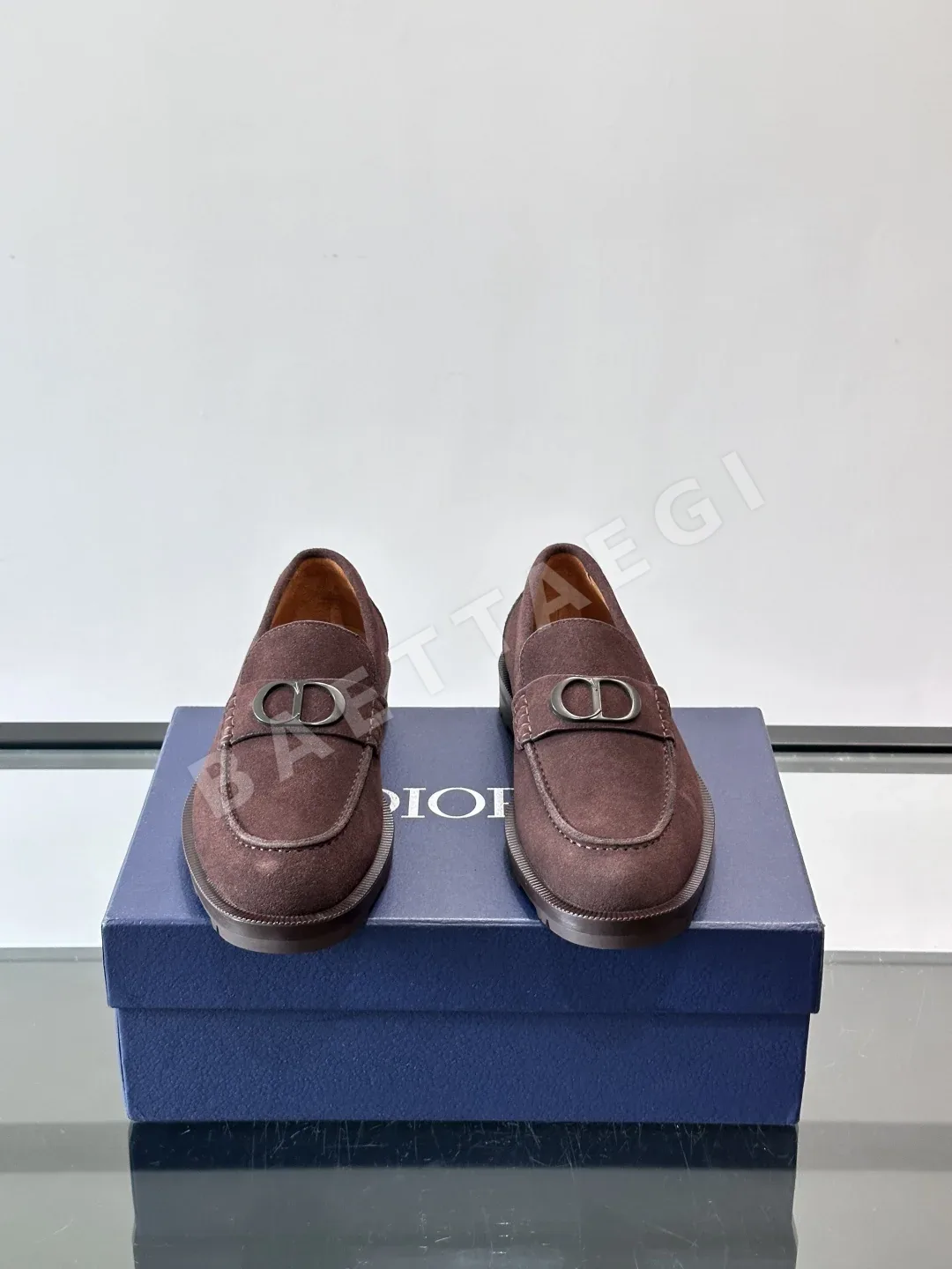 디올 가죽 로퍼 상세 이미지 2