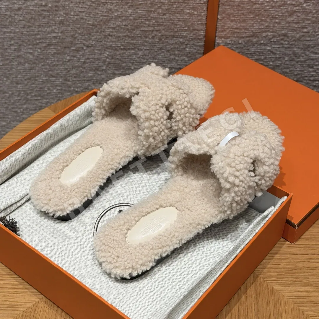에르메스 오란 샌들 밀크쉐이크화이트 울레더 H 컷아웃 상세 이미지 3