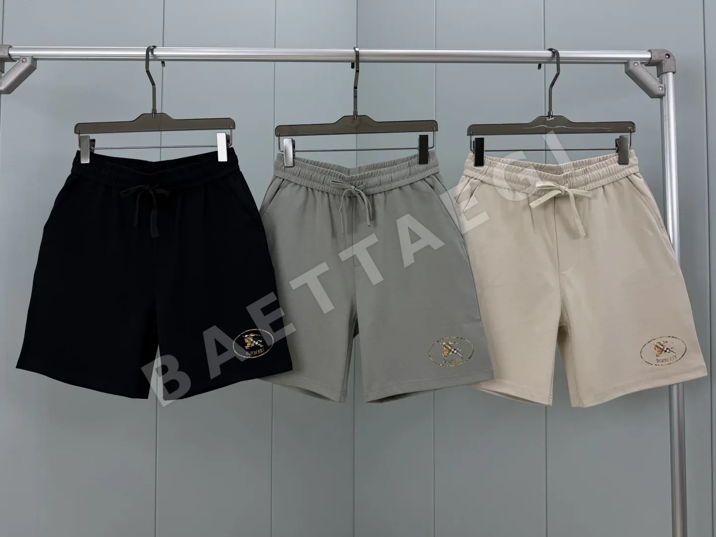 버버리 체크 나이트 프린트 코튼 남성 반바지 상세 이미지 8