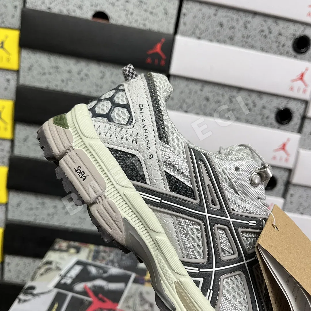 아식스 [XY] 젤 카하나 8 1012B634-020 200352 Asics Gel-Kahana 8 상세 이미지 6