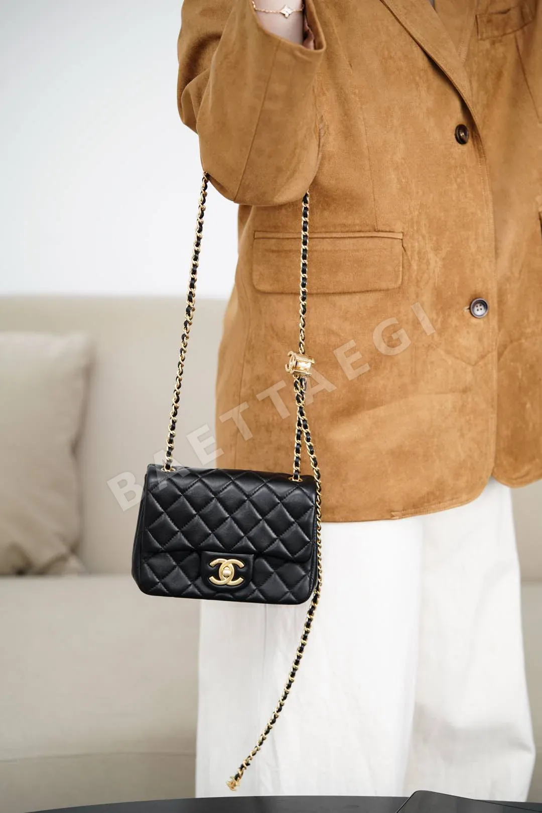 샤넬 블랙 퀼팅 체인 숄더백 상세 이미지 2
