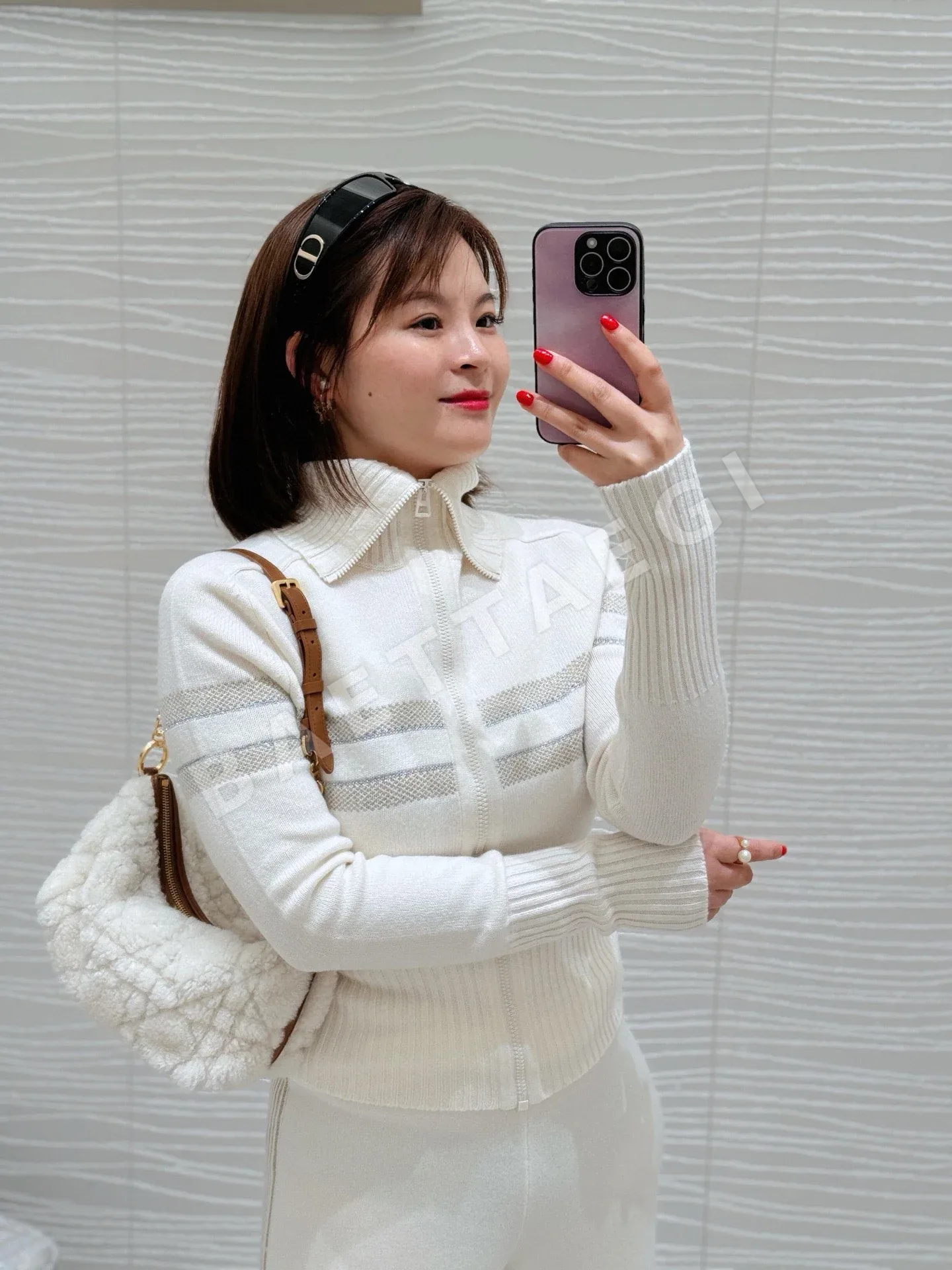 디올 플래티넘 럭키 스타 지퍼 카라 니트 가디건 상세 이미지 4