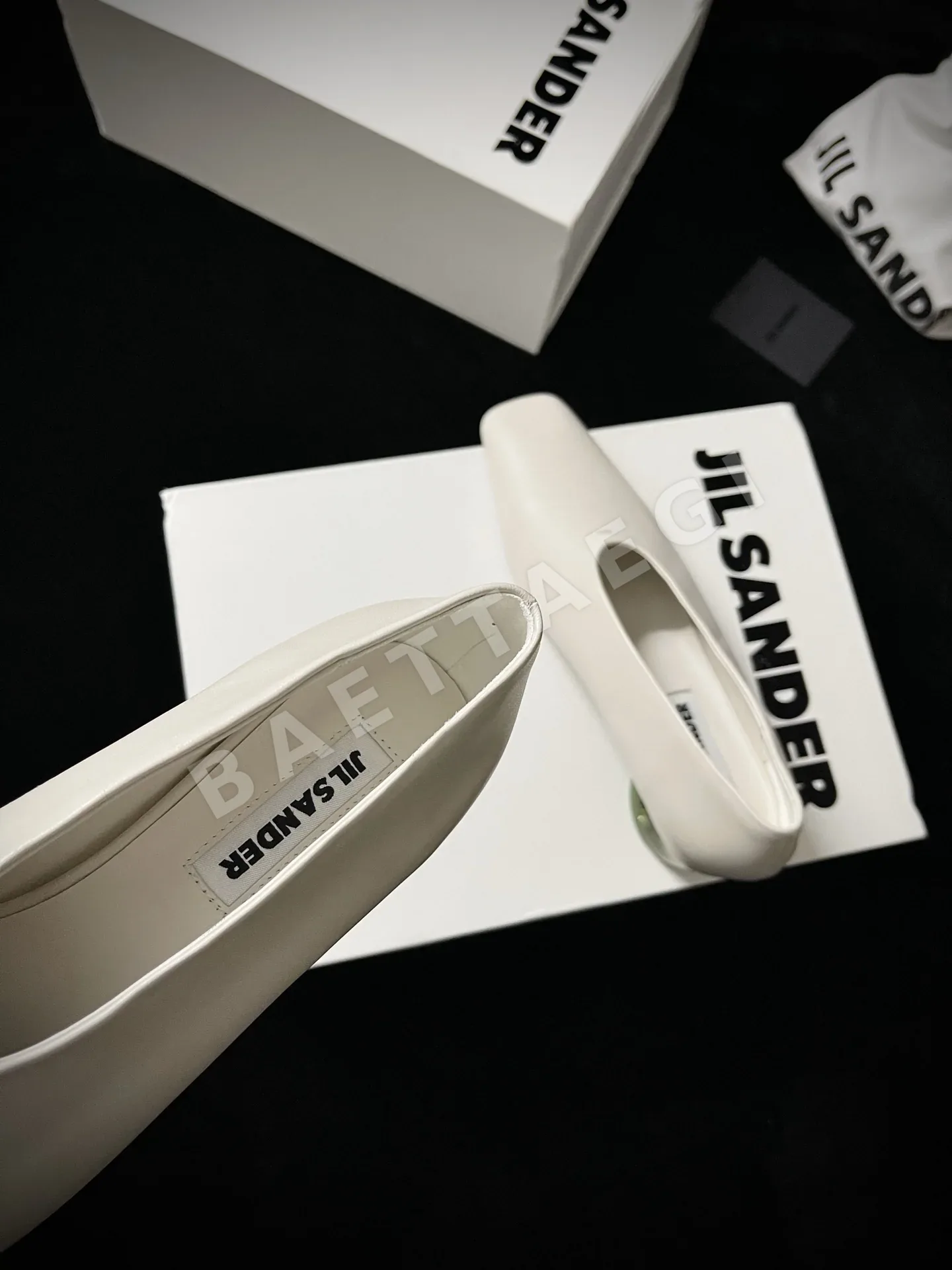 질샌더 크리스탈 장식 가죽 신발 상세 이미지 7