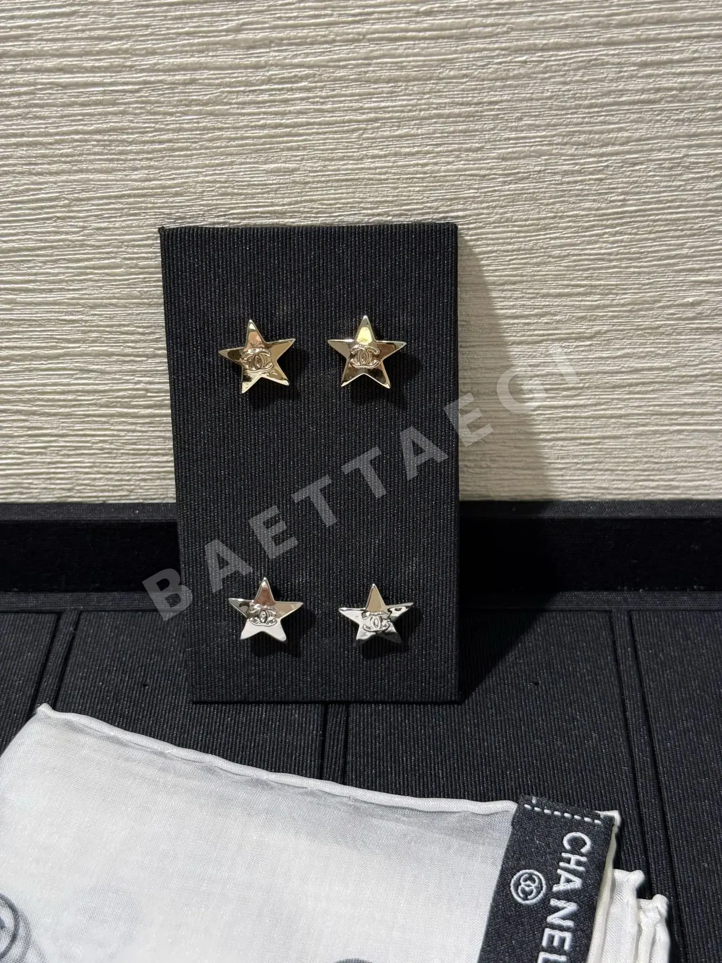 샤넬 더블 C 오각별 스몰 귀걸이 상세 이미지 9
