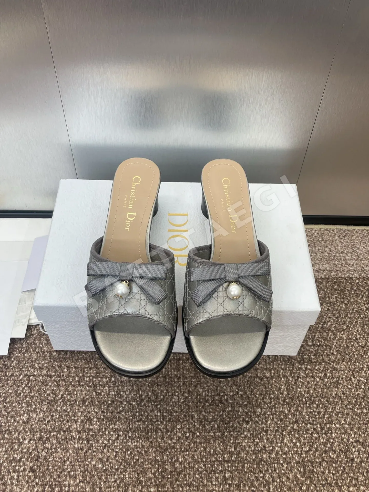 디올 발레리나 플랫 신발 8699