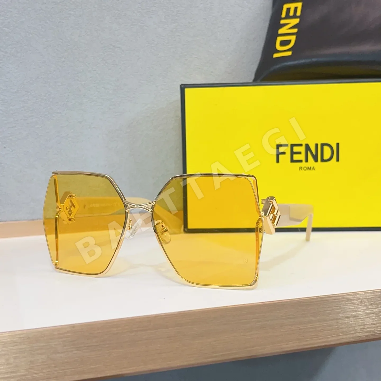 펜디 선글라스 74249 Fendi Sunglasses 상세 이미지 6
