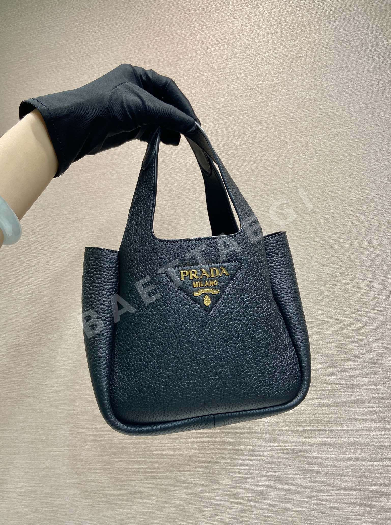프라다 미니 쇼핑 바스켓 가방 1BA349 67295