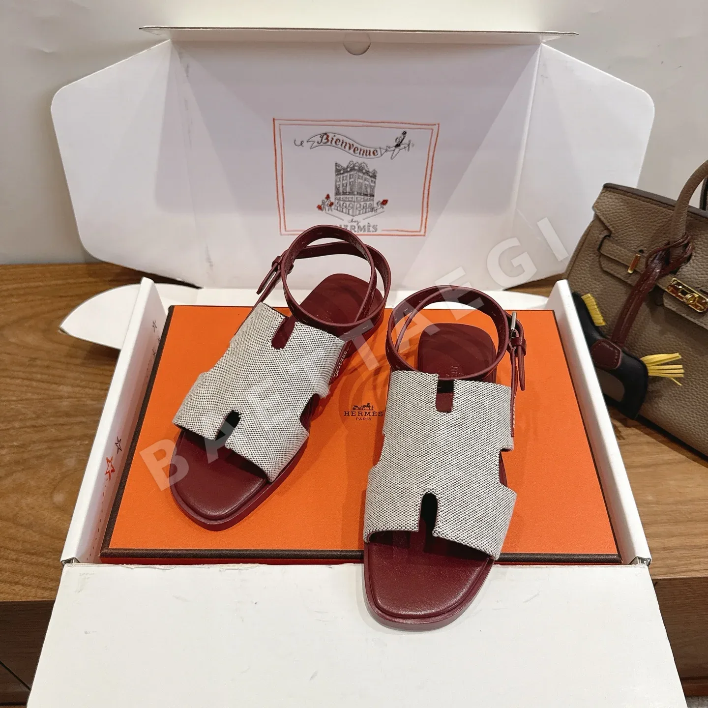 에르메스 마야 샌들 105317