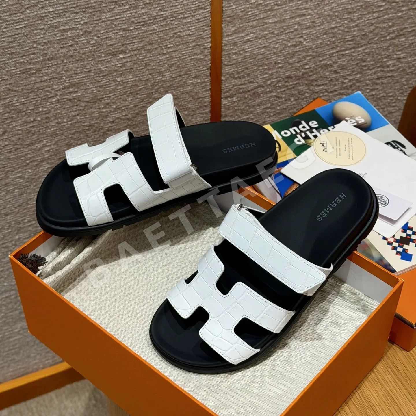 에르메스 시프레 크로커다일 샌달 상세 이미지 2