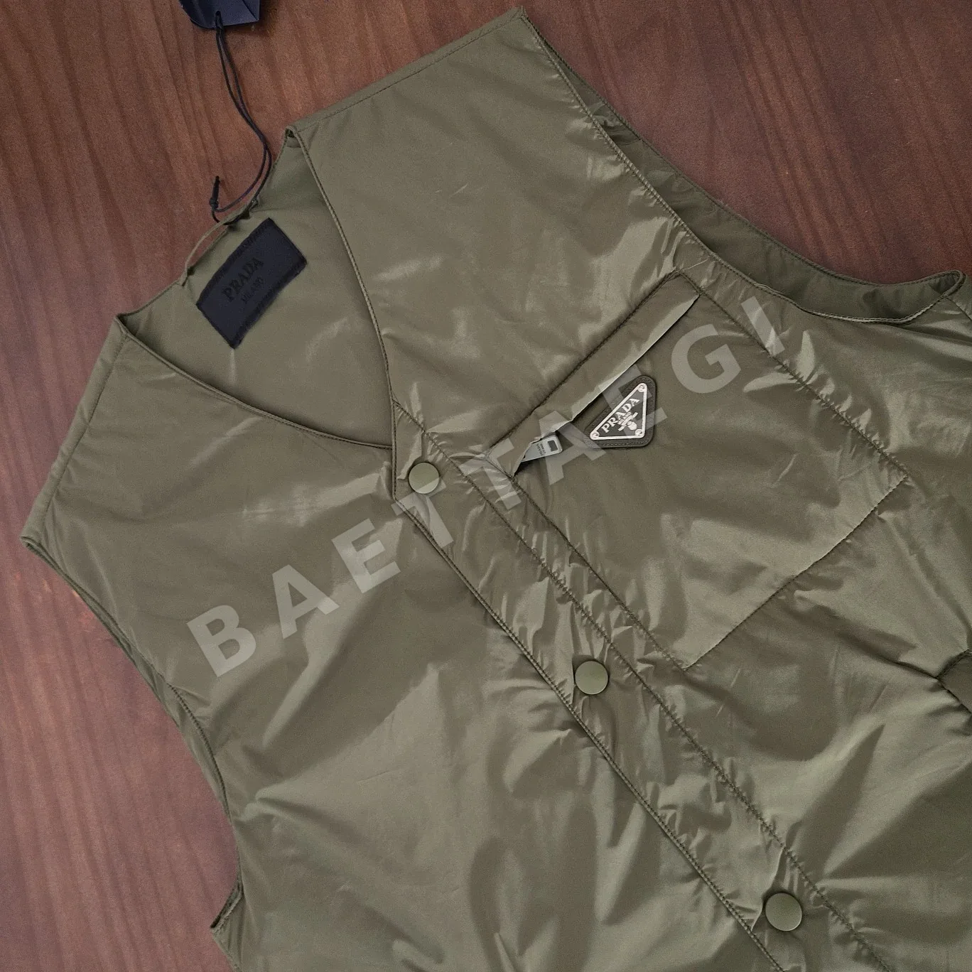 프라다 신상품 도매 - DM P230 프라다 24/FW 경량 다운 베스트, 사이즈 S, M, L, XL 5480 Prada 상세 이미지 3