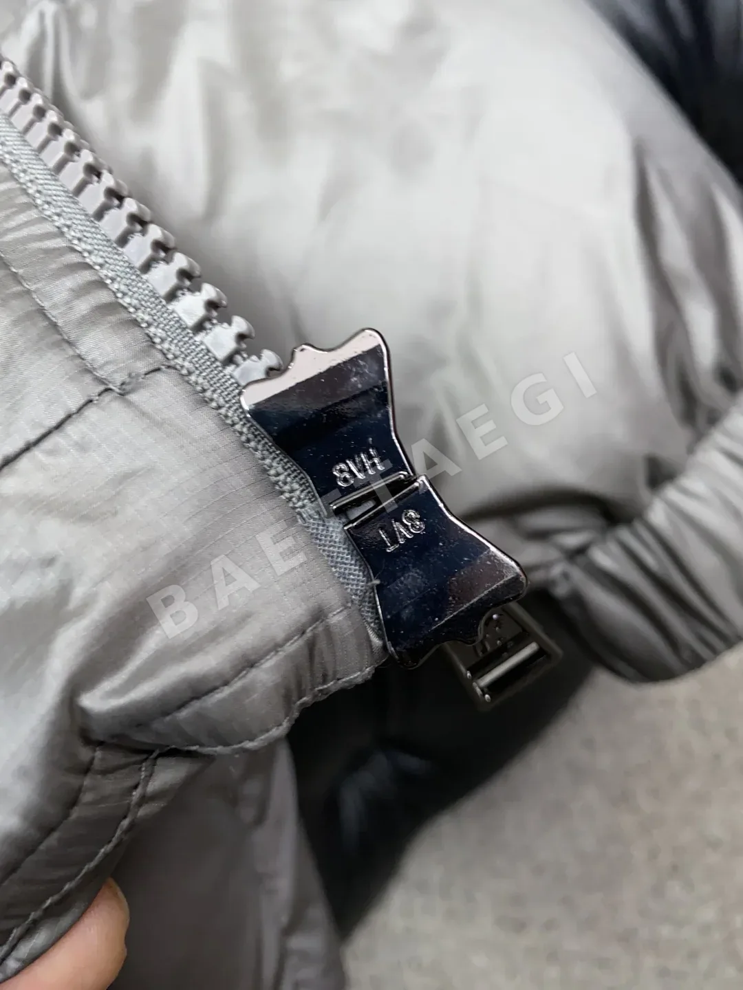 몽클레르 쿠예르 후드 패딩 재킷 상세 이미지 10