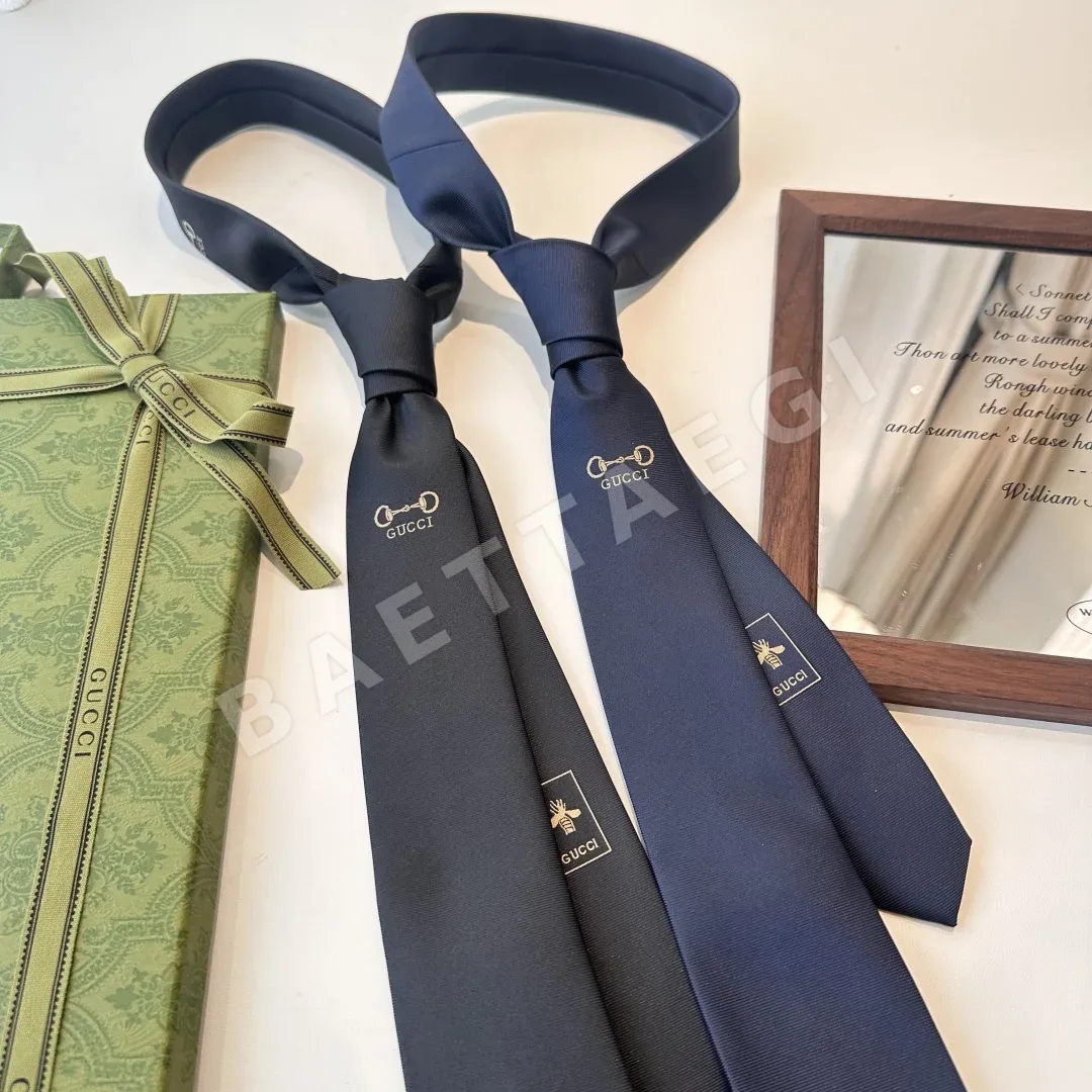 구찌 스몰 G 로고 자카드 실크 넥타이 상세 이미지 2