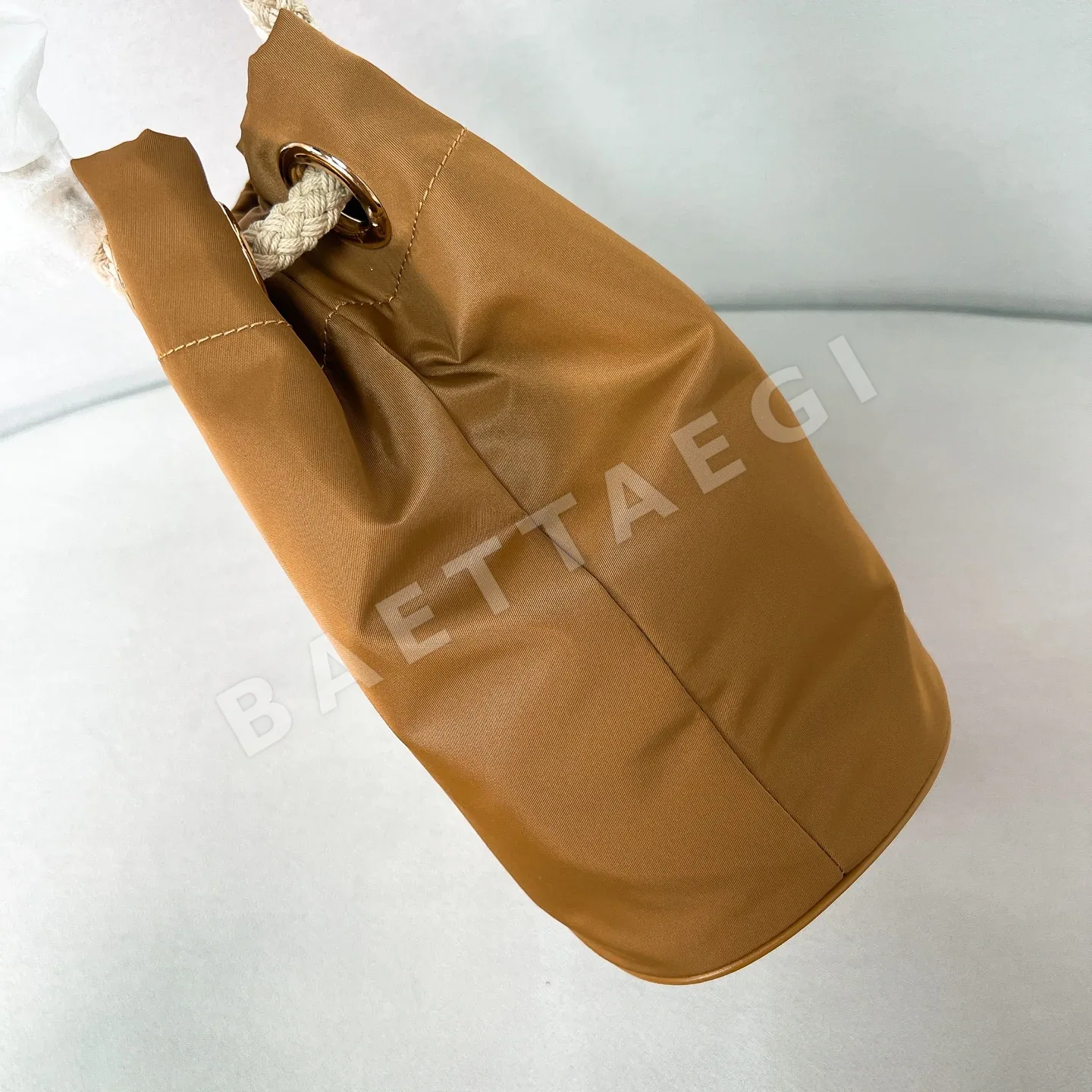 프라다 마리나 나일론 버킷백 1BE082 상세 이미지 3