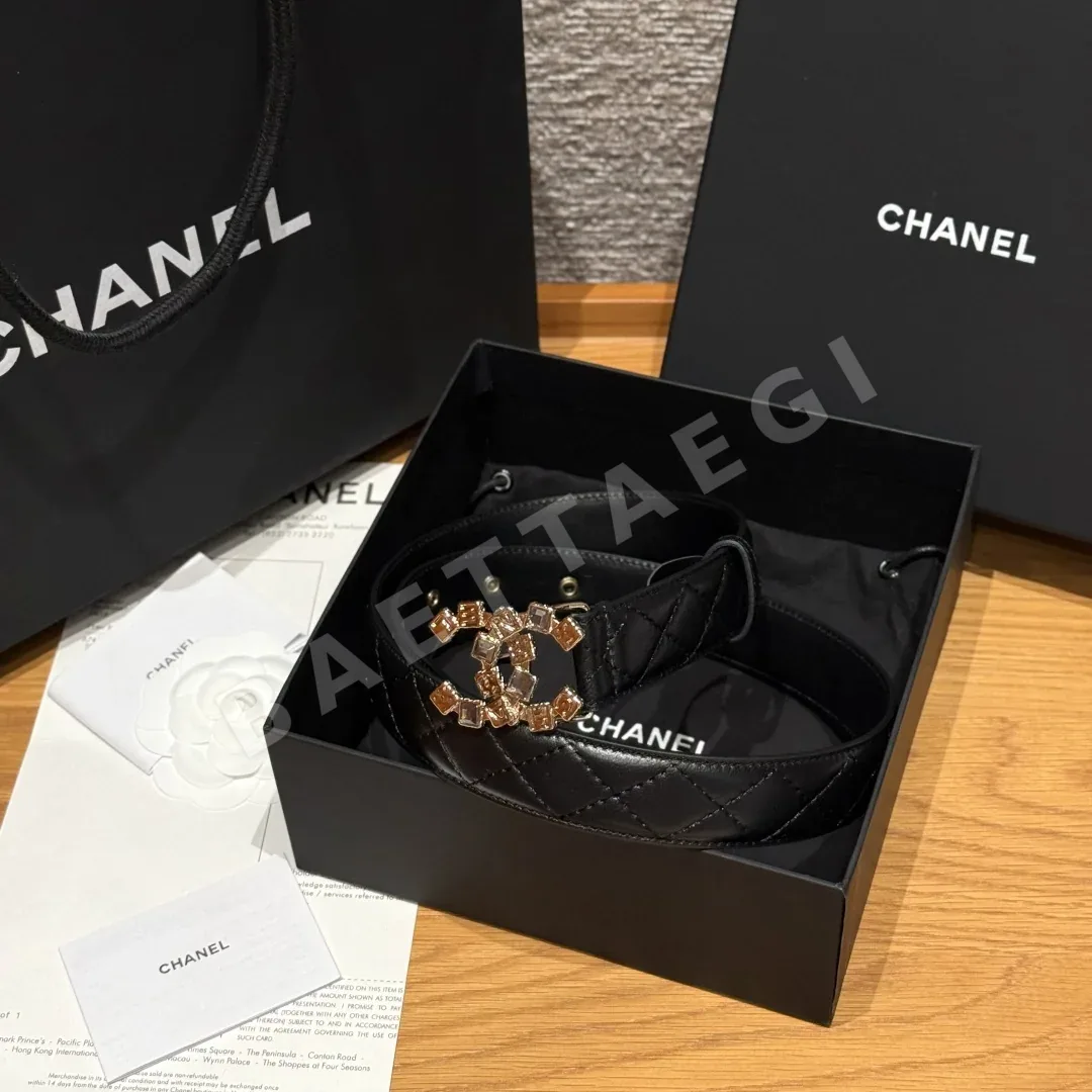 샤넬 더블 C 메탈 로고 램스킨 벨트 174250