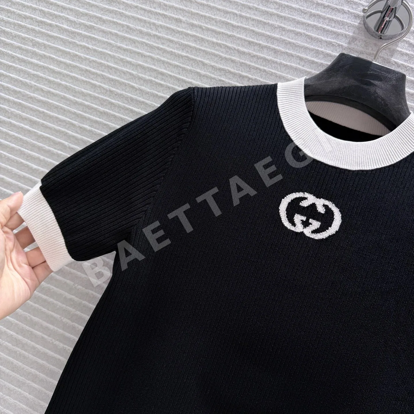 구찌 더블 G 로고 블랙 니트 반팔 탑 상세 이미지 4