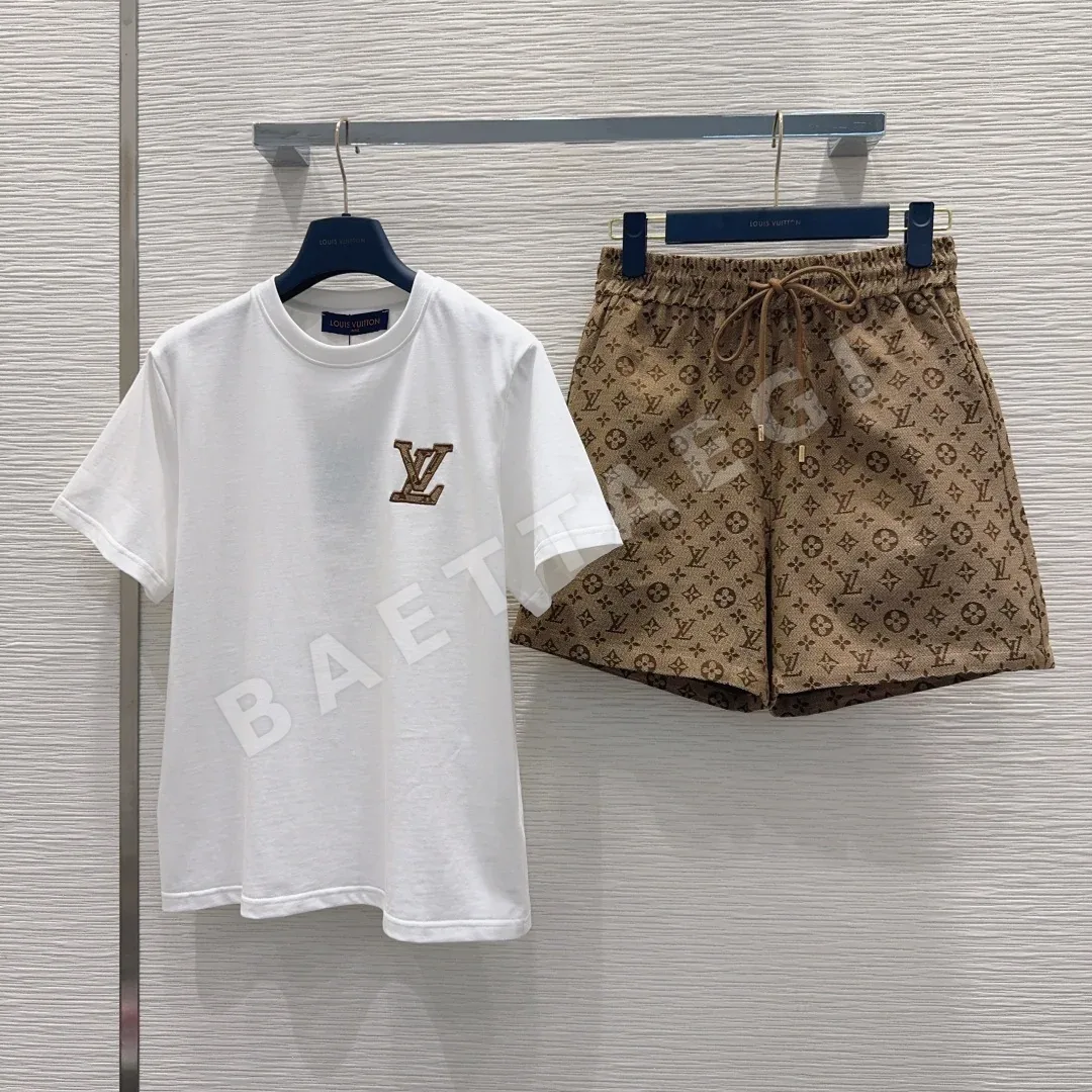 루이비통 크루넥 티셔츠 자카드 반바지 세트 97170
