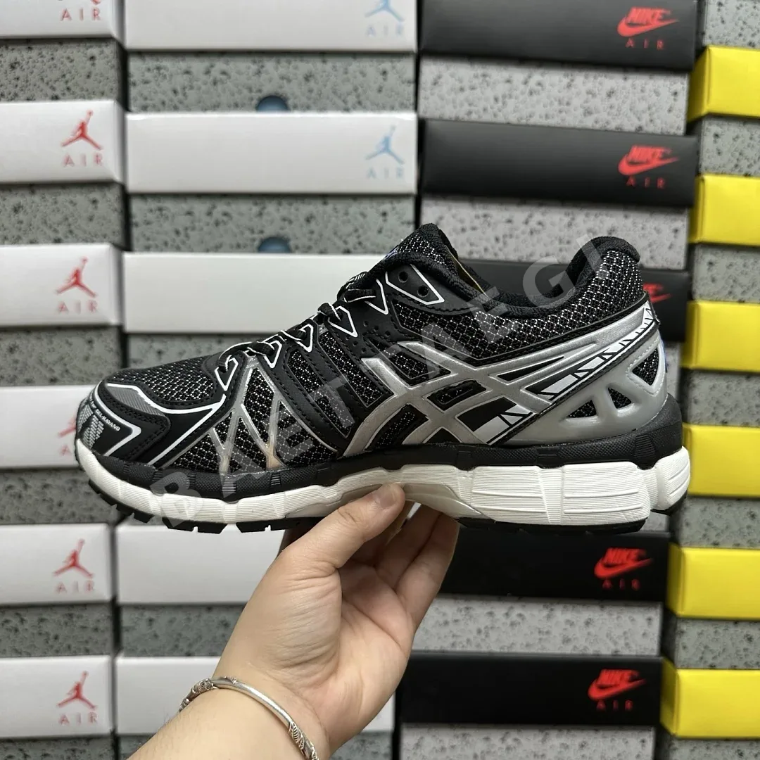 아식스 [TOP] 젤 카야노 20 1203A388-001 200425 Asics Gel-Kayano 20 Black Pure Silver 상세 이미지 10