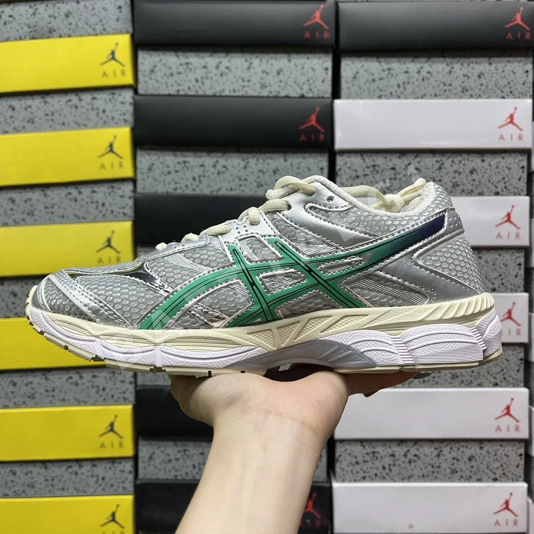 아식스 [WZ] 젤 큐뮬러스 16 1203A990-100 200611 Asics Gel-Cumulus 16 Tomo Summit 상세 이미지 9