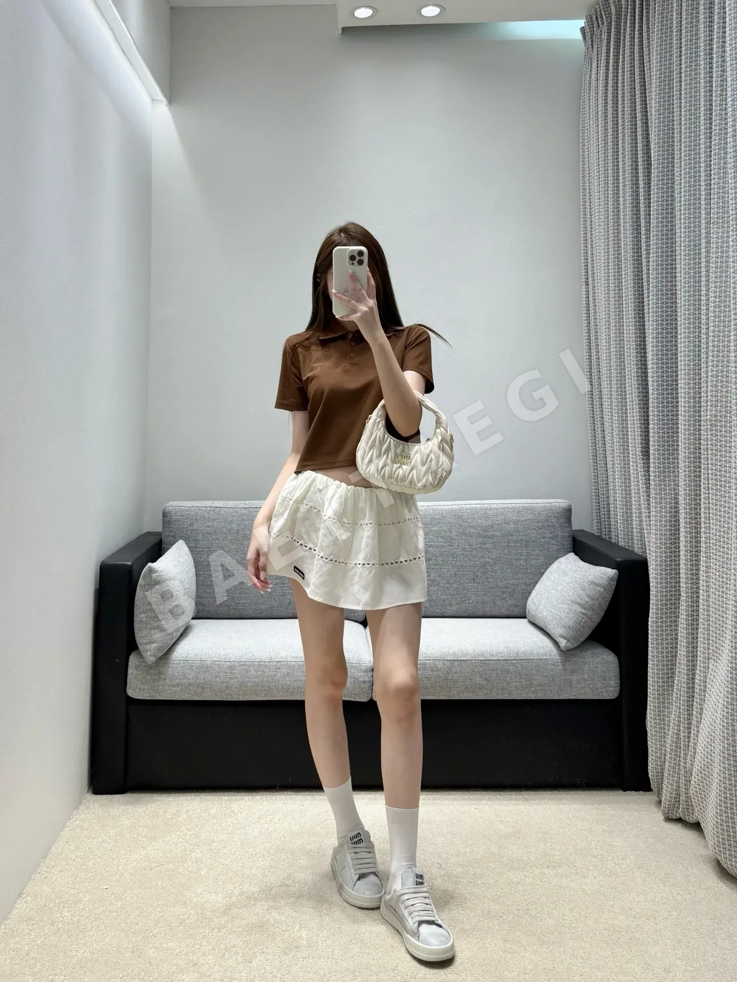 생로랑 여성 반팔 피케 코튼 카라 티셔츠 상세 이미지 6
