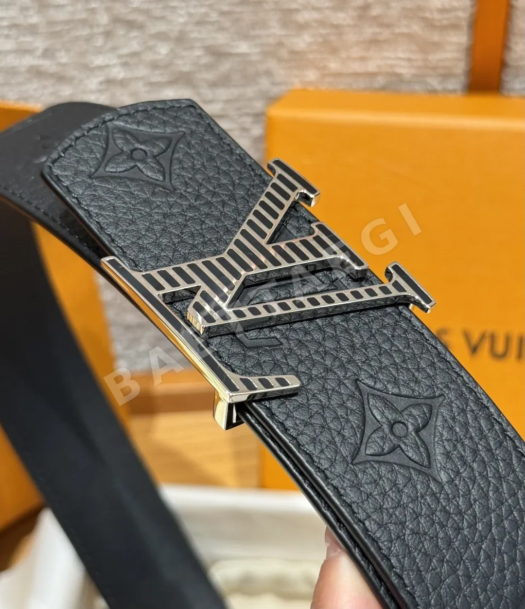 루이비통 디멘션 리버시블 40mm 벨트 상세 이미지 5