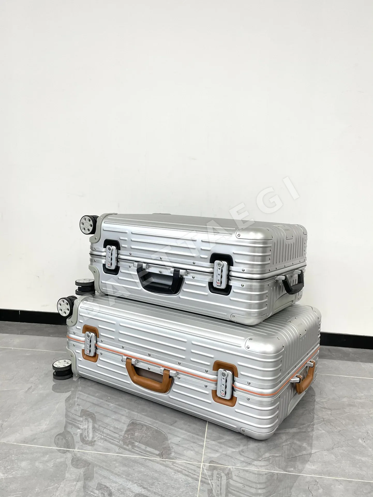 리모와 여행가방 상세 이미지 2